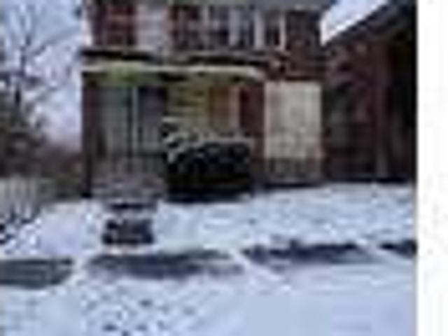 4 bedroom in Detroit Michigan 48238
