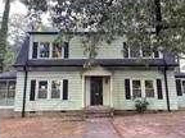 4 bedroom in Fordyce Arkansas 71742