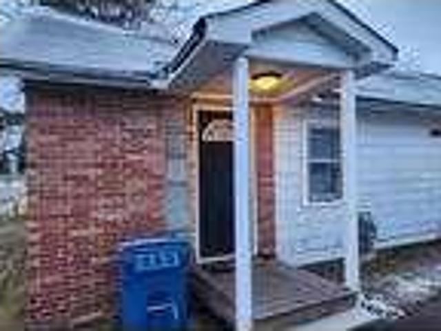 4 bedroom in Houghton Lake MI 48629