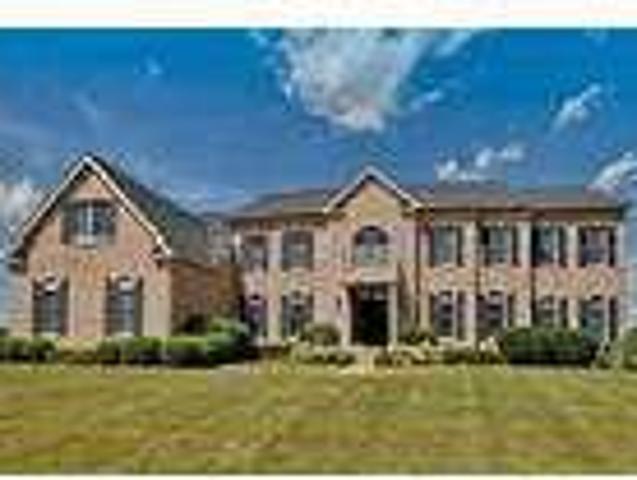 4 bedroom in Hawthorn Woods IL 60047