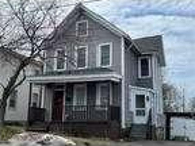 4 bedroom in Oswego NY 13126