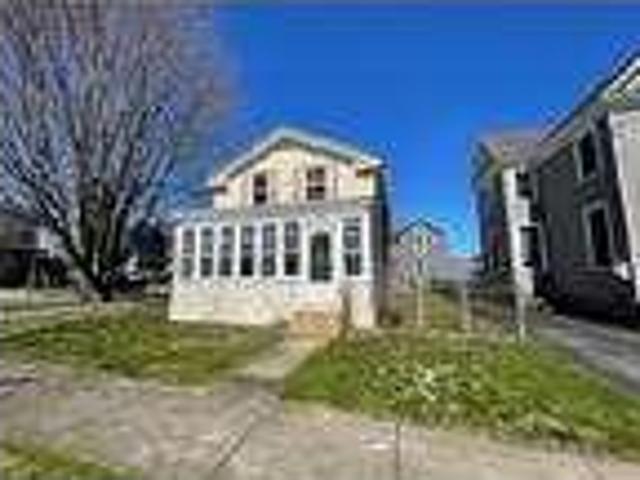 4 bedroom in Oswego New York 13126
