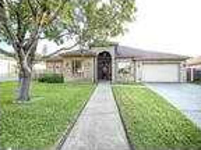 4 bedroom in Laredo TX 78045