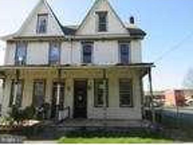 4 bedroom in Lemoyne PA 17043