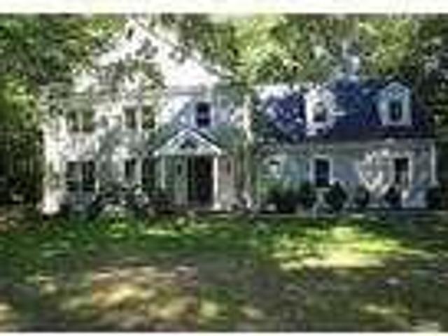 4 bedroom in Madison Connecticut 06443