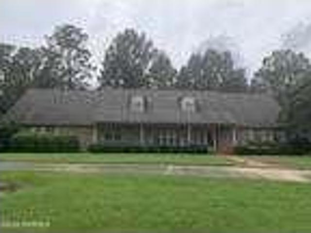 4 bedroom in Meridian Mississippi 39301