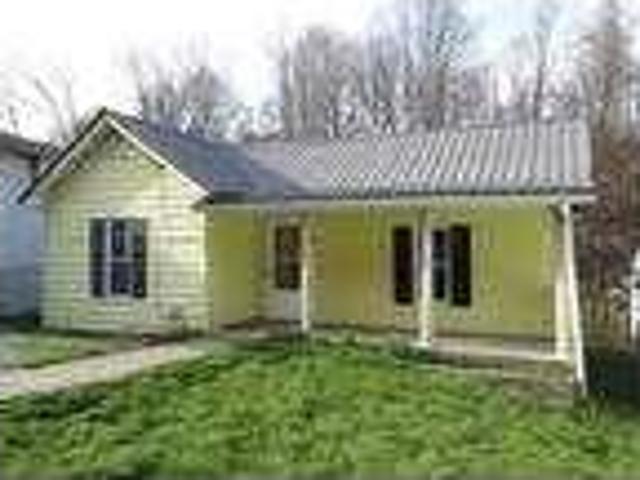 4 bedroom in Norton Virginia 24273