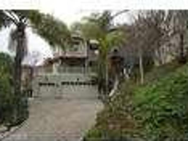 4 bedroom in Newhall California 91321