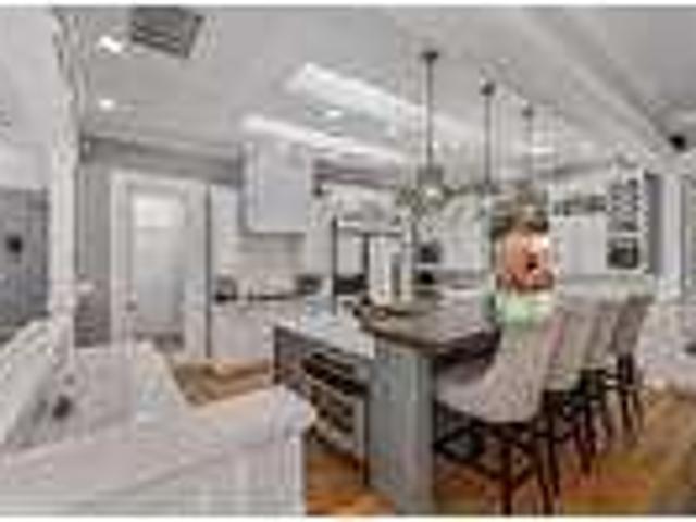 4 bedroom in San Geronimo California 94963