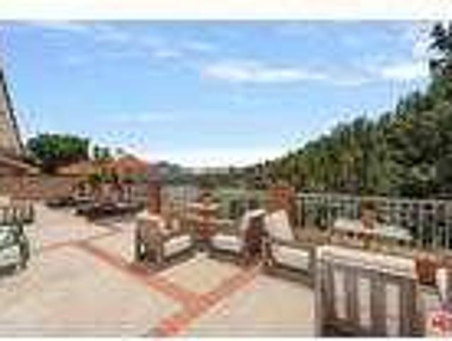 4 bedroom in Studio City California 91604