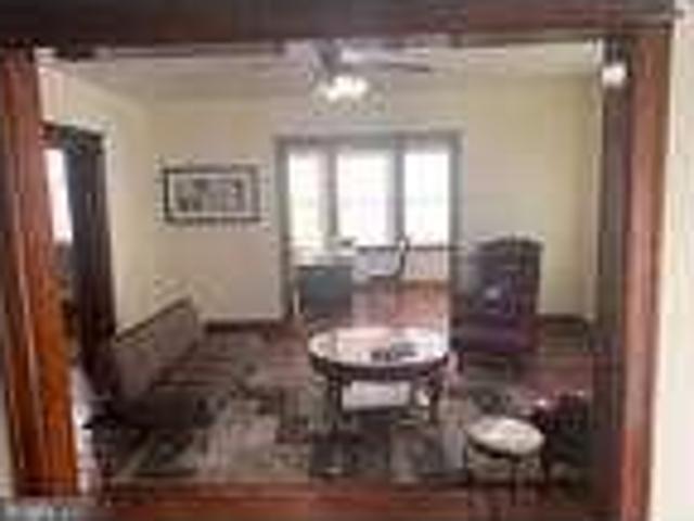 4 bedroom in Washington District of Columbia 20019