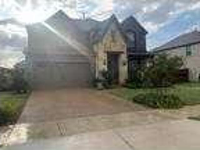 4 bedroom in Wylie Texas 75098