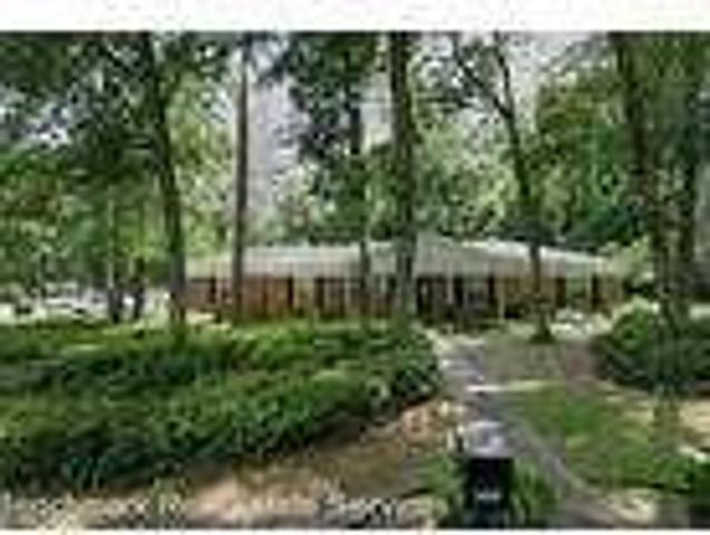 4 bedroom in Tallahassee Florida 32309