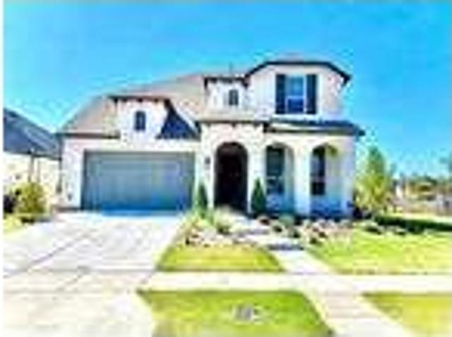 4 bedroom in Van Alstyne Texas 75495