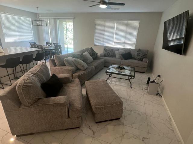 4 bedroom, Indio CA 92201 99085239