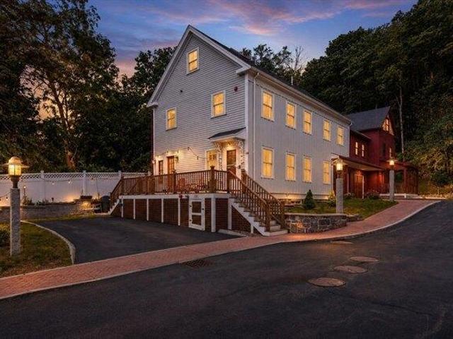 4 bedroom, Ipswich MA 01938 105385480