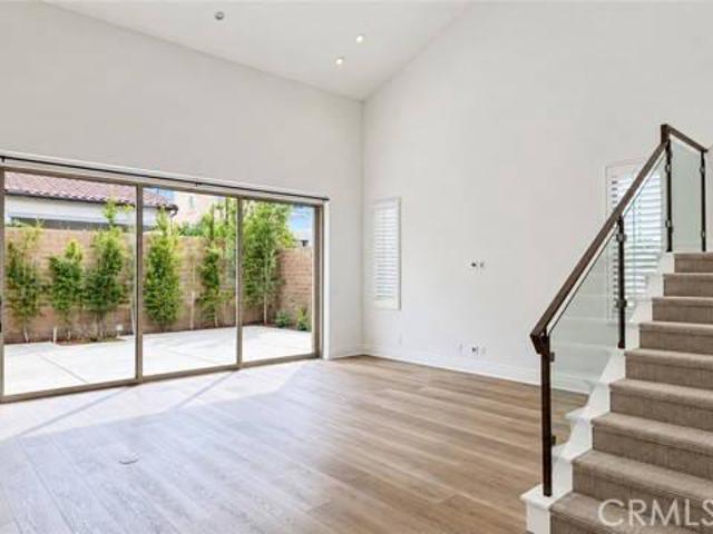 4 bedroom, Irvine CA 92602 106170063