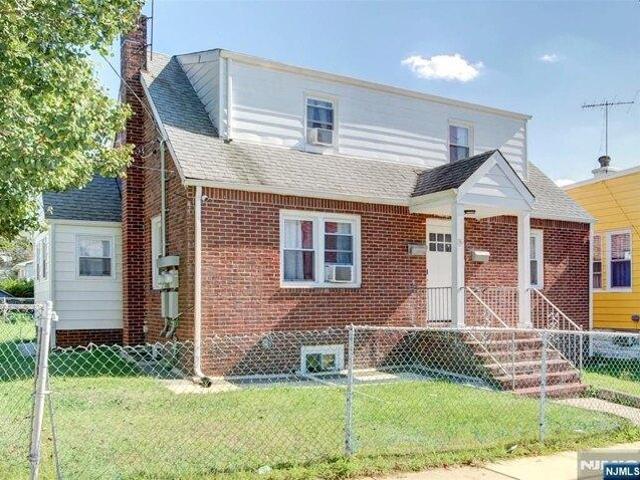 4 bedroom, Irvington NJ 07111 105768498