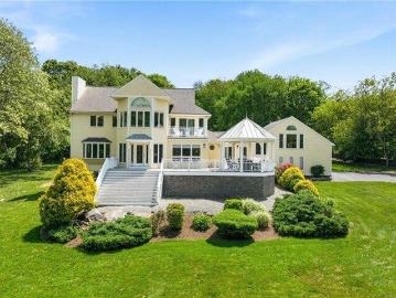4 bedroom, Jamestown RI 02835 103222044