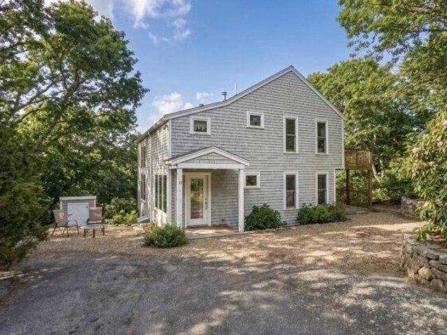4 bedroom, Oak Bluffs MA 02557 105611641