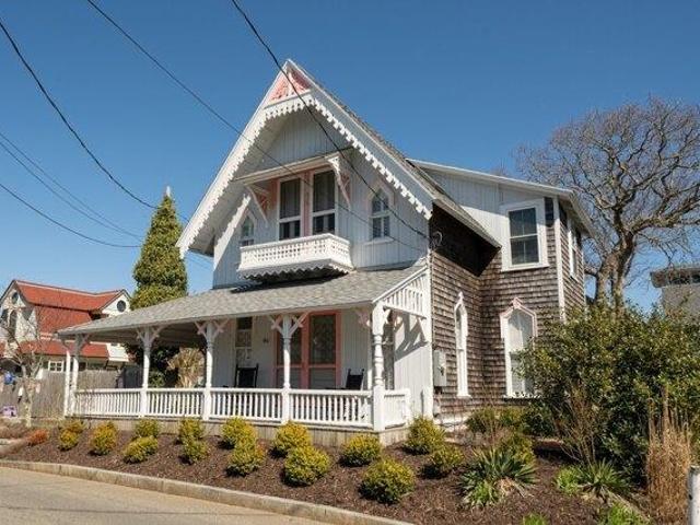 4 bedroom, Oak Bluffs MA 02557 105614997