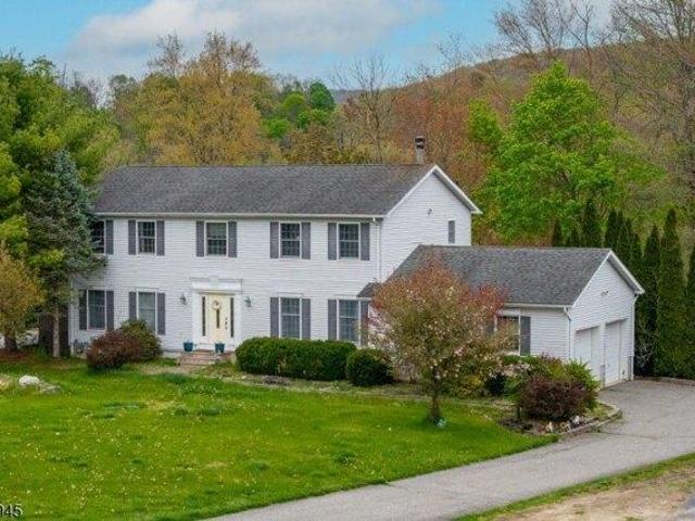 4 bedroom, Ogdensburg NJ 07439 105319477