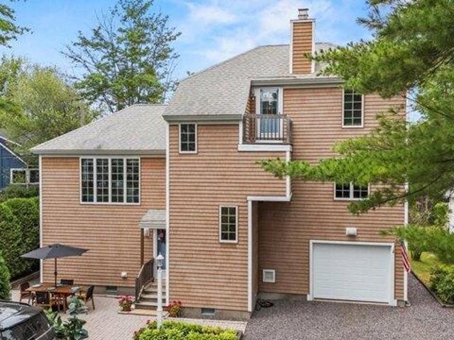 4 bedroom, Old Orchard Beach ME 04063 105749225