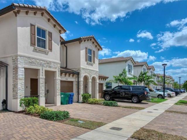 4 bedroom, Opa FL 33054 96296339