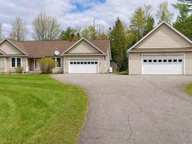 4 bedroom, Orono ME 04473 105562195