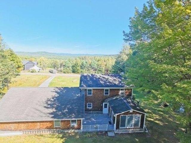 4 bedroom, Otisfield ME 04270 105789617