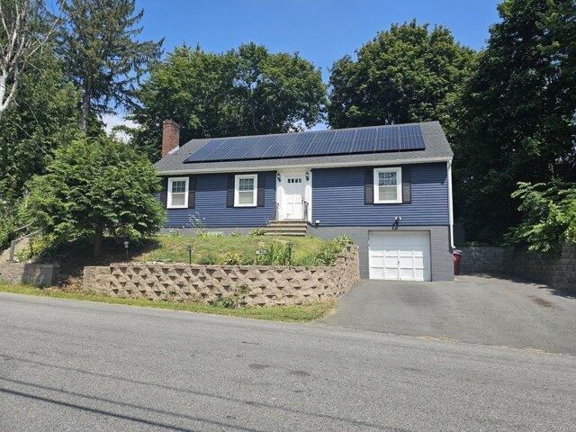 4 bedroom, Lowell MA 01854 105516235