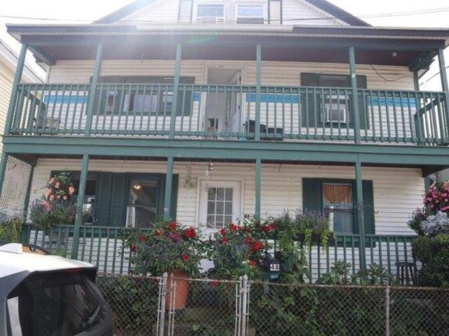 4 bedroom, Lowell MA 01852 105340972