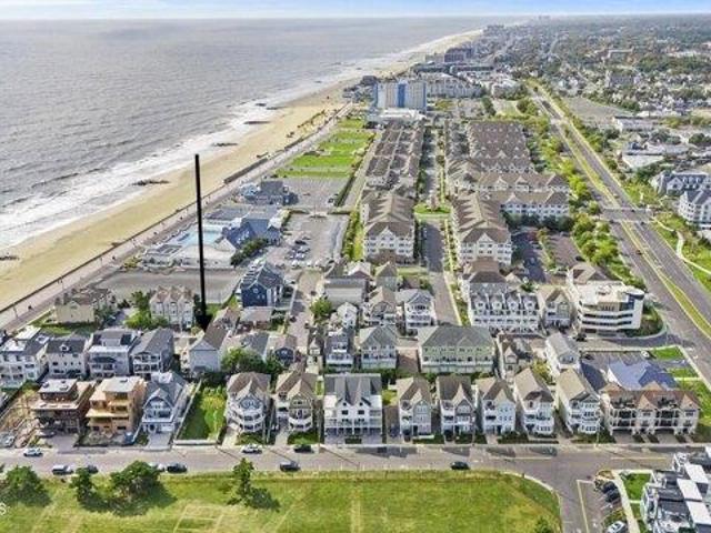4 bedroom, Long Branch NJ 07740 105255549