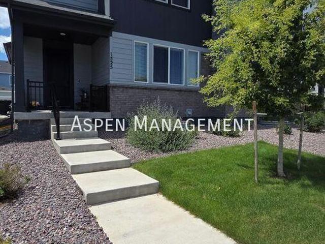 4 bedroom, Longmont CO 80501 105208404
