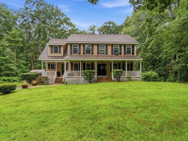 4 bedroom, Londonderry NH 03053 104329610