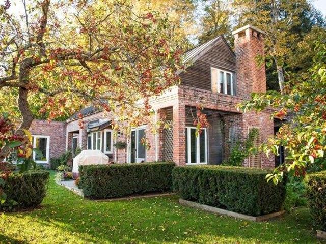 4 bedroom, Londonderry VT 05155 104567165