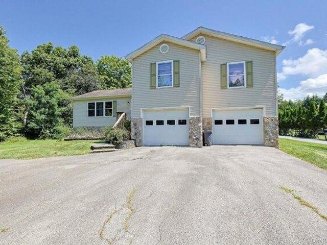 4 bedroom, Lagrangeville NY 12540 105292636