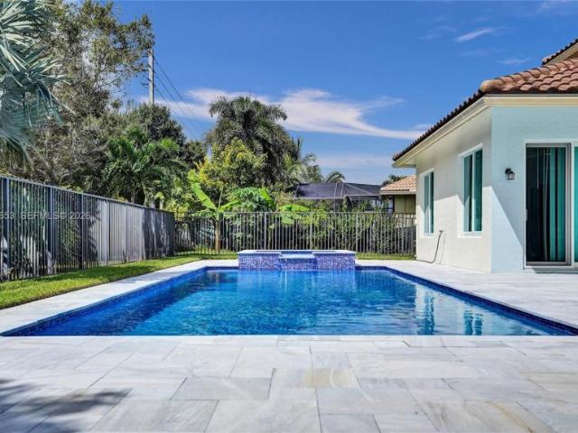 4 bedroom, Lake Worth FL 33467 105978144