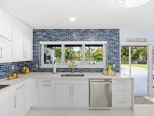 4 bedroom, Lake Clarke Shores FL 33406 106192046