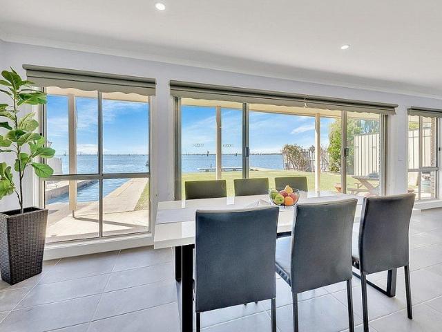 4 Bedroom Lakefront Home