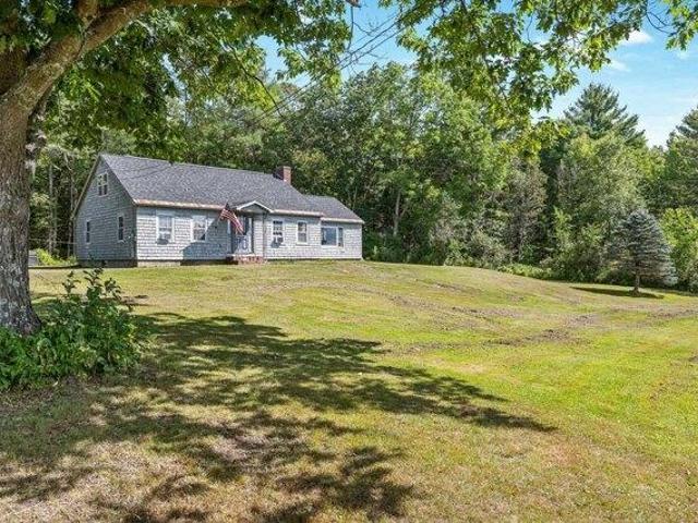 4 bedroom, Lancaster NH 03584 105415922