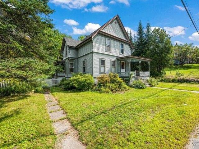 4 bedroom, Lancaster NH 03584 105558722
