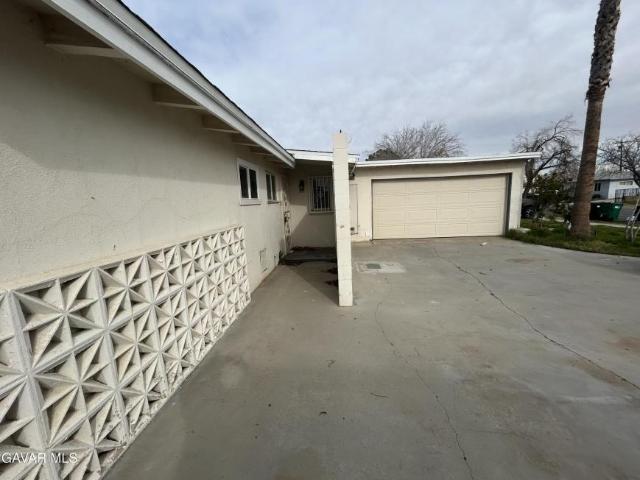 4 bedroom, Lancaster CA 93535 98595245