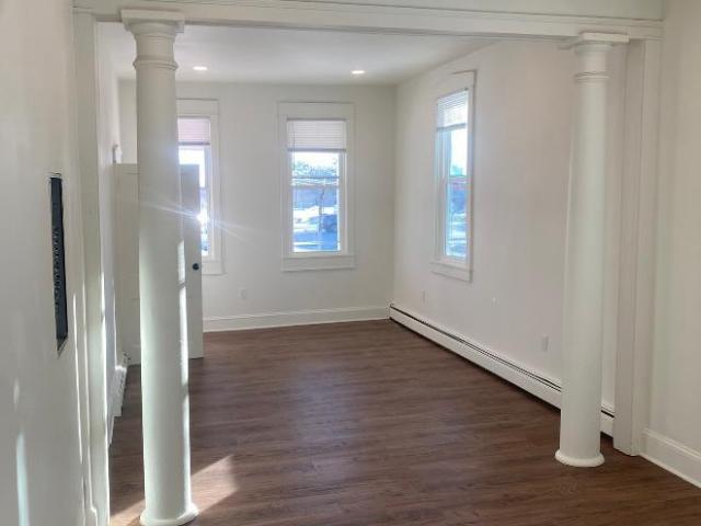 4 bedroom, Lancaster PA 17601 98852074