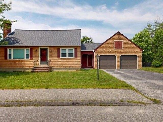 4 bedroom, Lewiston ME 04240 104852340