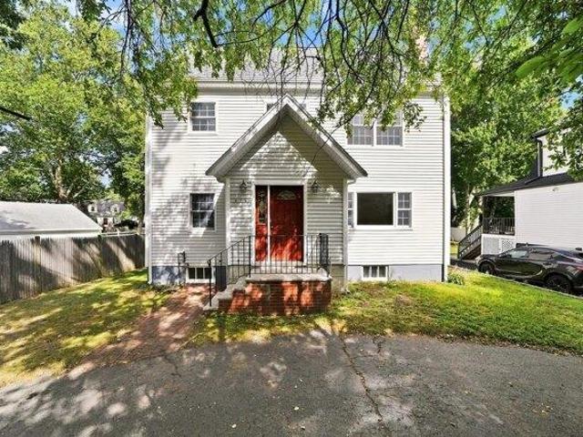 4 bedroom, Lexington MA 02421 105427344