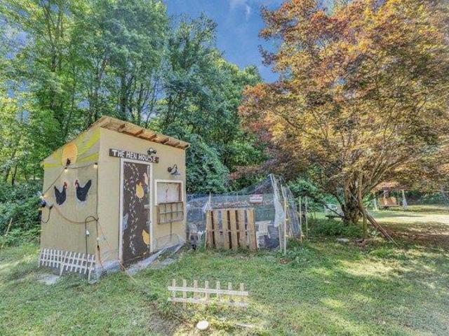 4 bedroom, Lee NH 03861 105425301