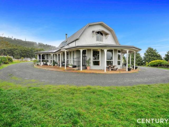 4 Bedroom House Leigh Creek, 102774799