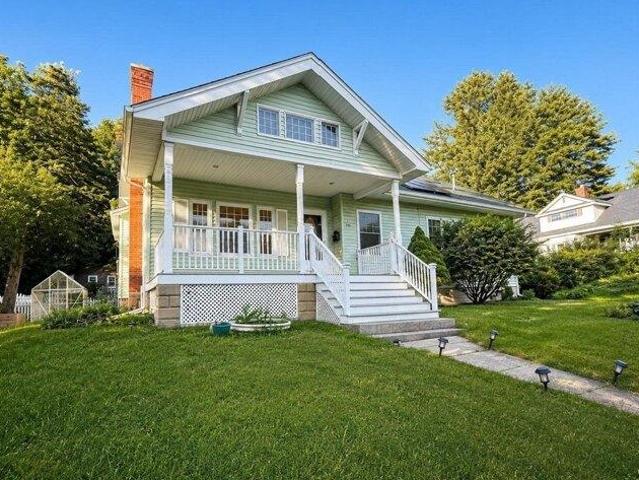 4 bedroom, Leominster MA 01453 104445835