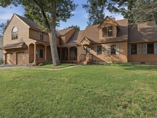 4 bedroom, Leominster MA 01453 105401236